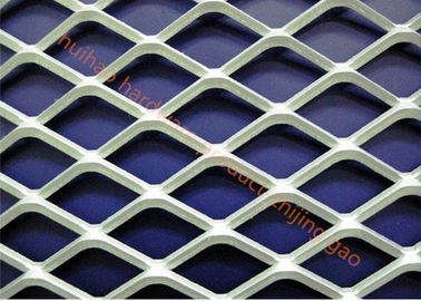 5X2400x1225MM Expanded Metal Safety Grating Untuk Panel Decking Trailer Dengan Custom