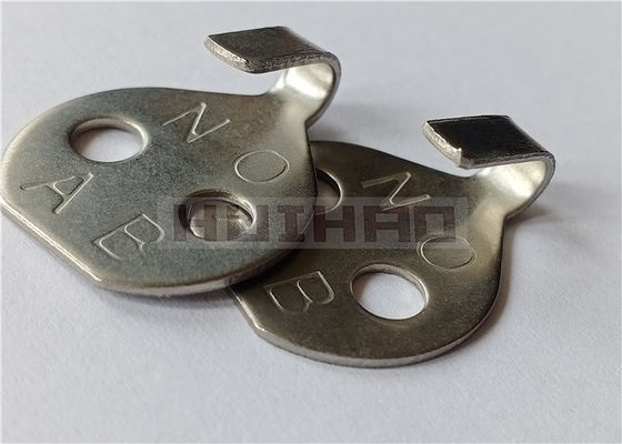 14 Gauge stainless steel lacing anchors digunakan untuk mengamankan penutup isolasi yang dapat digunakan kembali