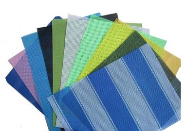 OEM Desain Berwarna Kain Pvc Mesh Digunakan Untuk Dekorasi Arsitektur Outdoor