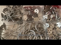 aksesoris yang digunakan untuk mengamankan isolasi di tempat selama proses pembuatan selimut yang bisa dilepas